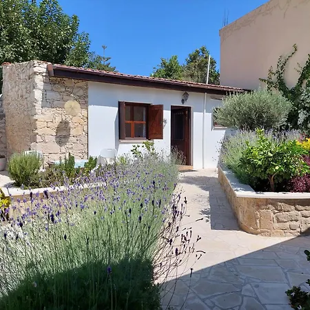 منزل ريفي The Little House